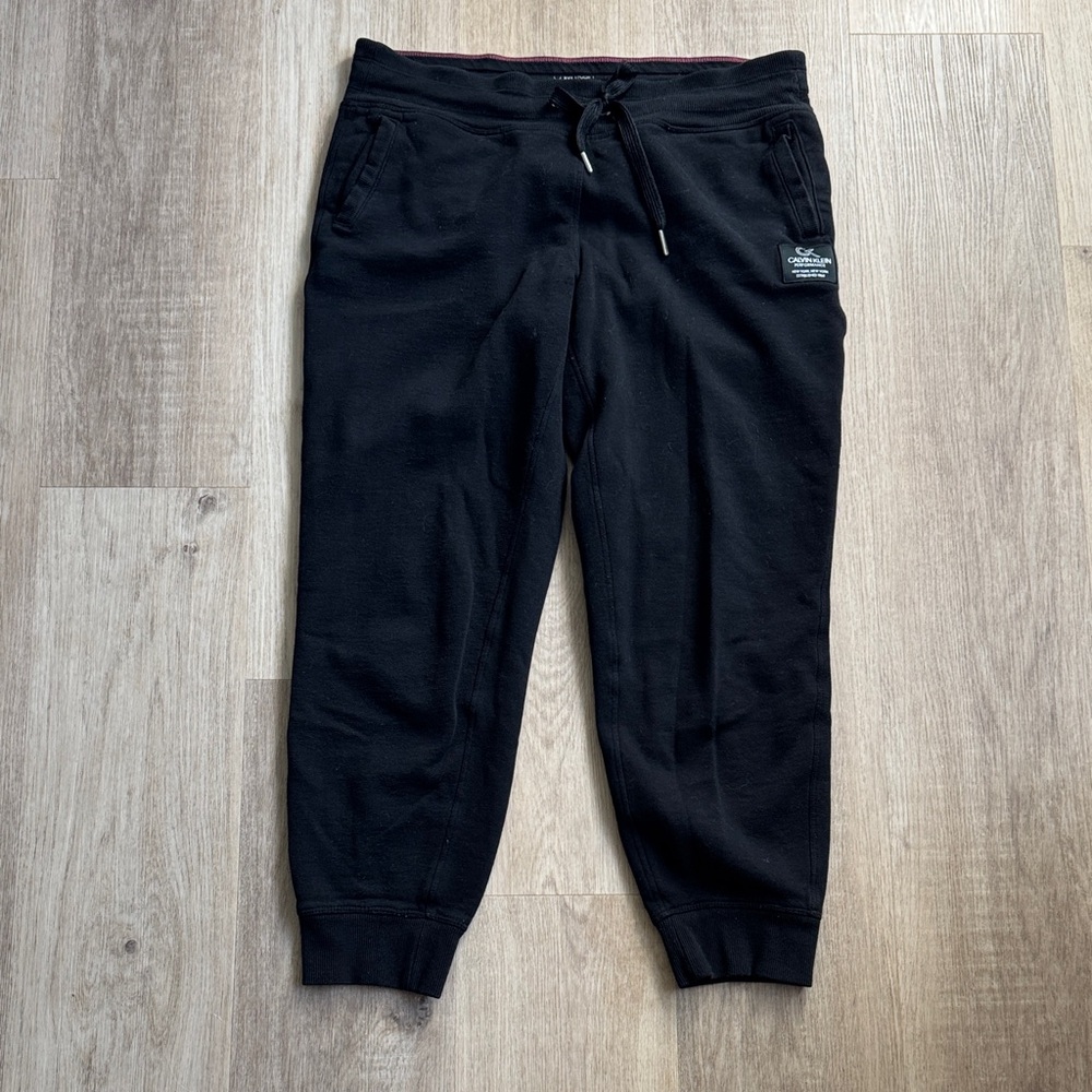 Women’s Medium Calvin Klein Black Jogger Sweatpants
